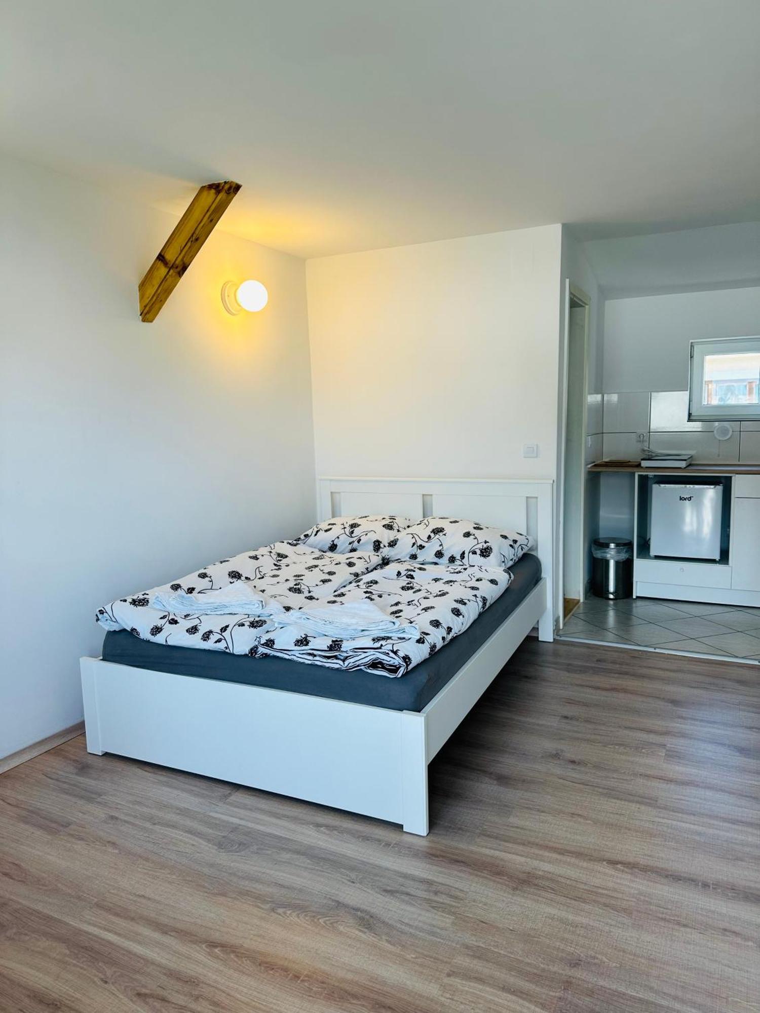 Bright Side Apartman