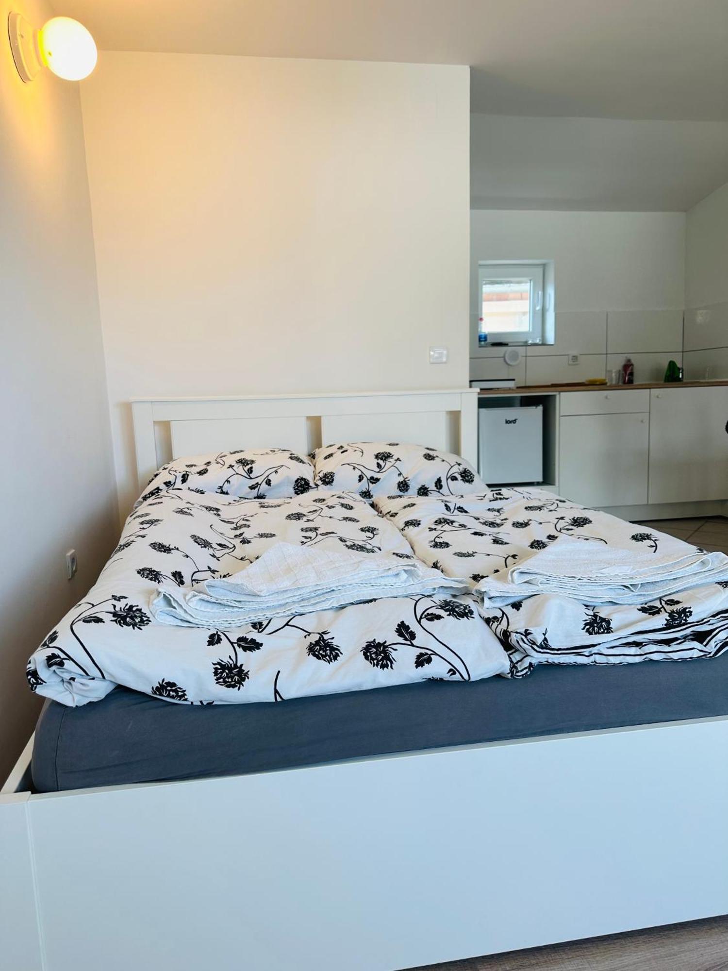 Bright Side Apartman *