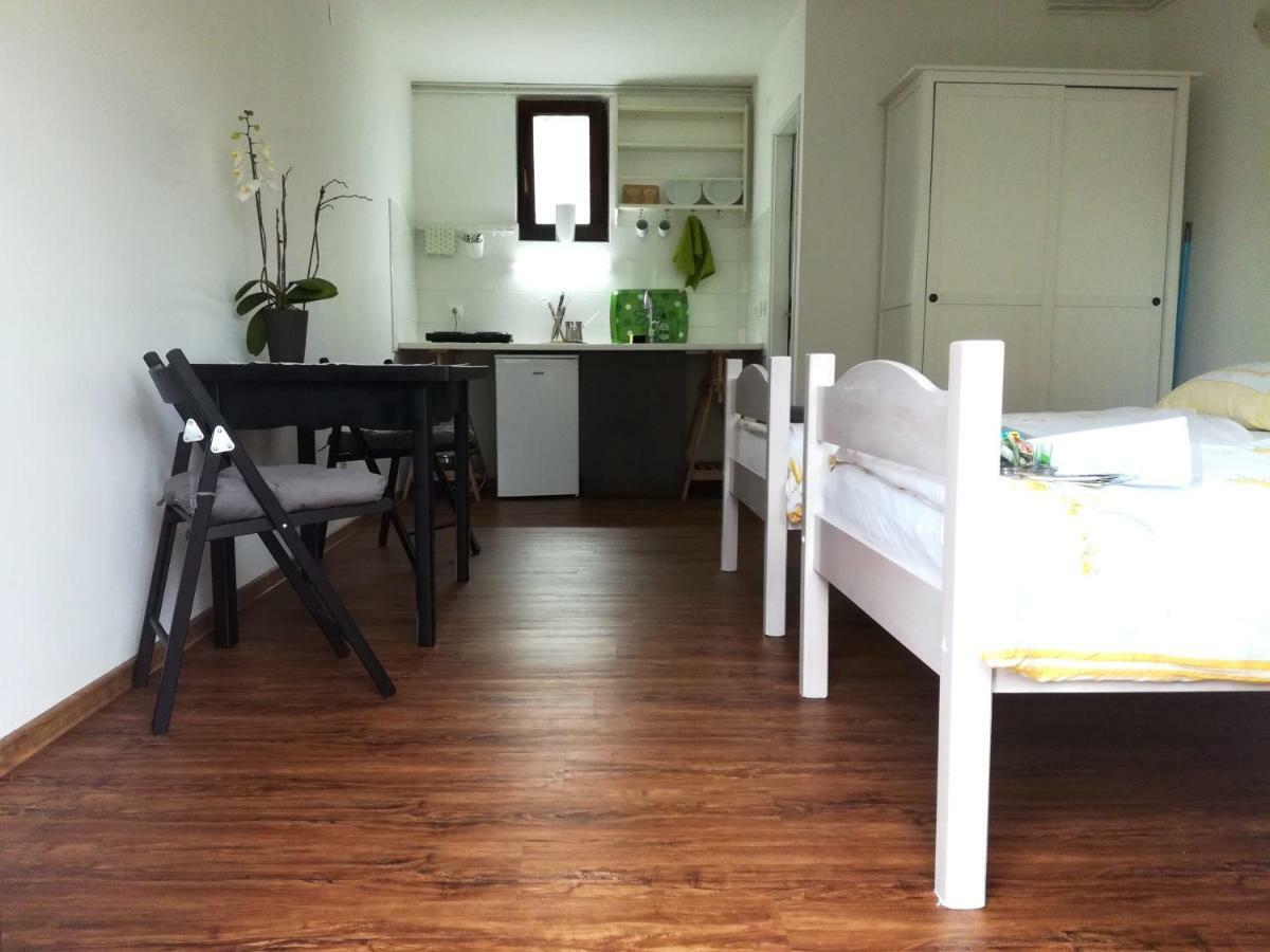 Bright Side Apartman *